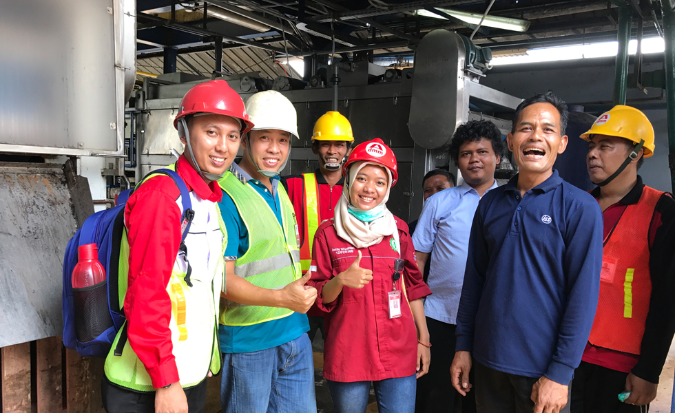 海外安裝培訓(xùn)團(tuán)隊(duì)